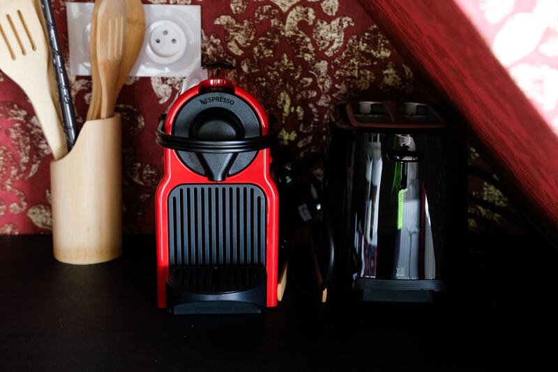 Coin café — La Chambre du Sorcier, logement près du Mont Saint-Michel