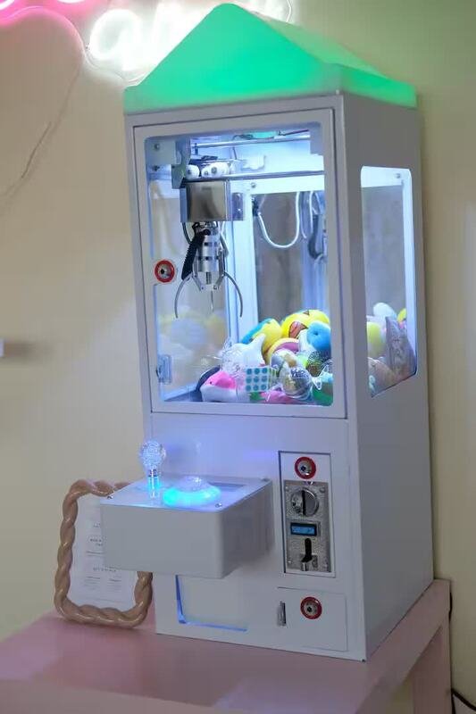 Pince à peluches — Le Bonbon, logement près du Mont Saint-Michel