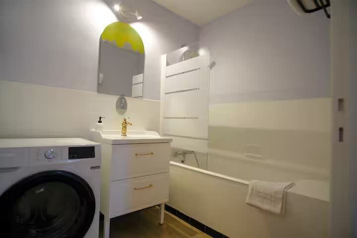 Salle de bain — Le Bonbon, logement près du Mont Saint-Michel